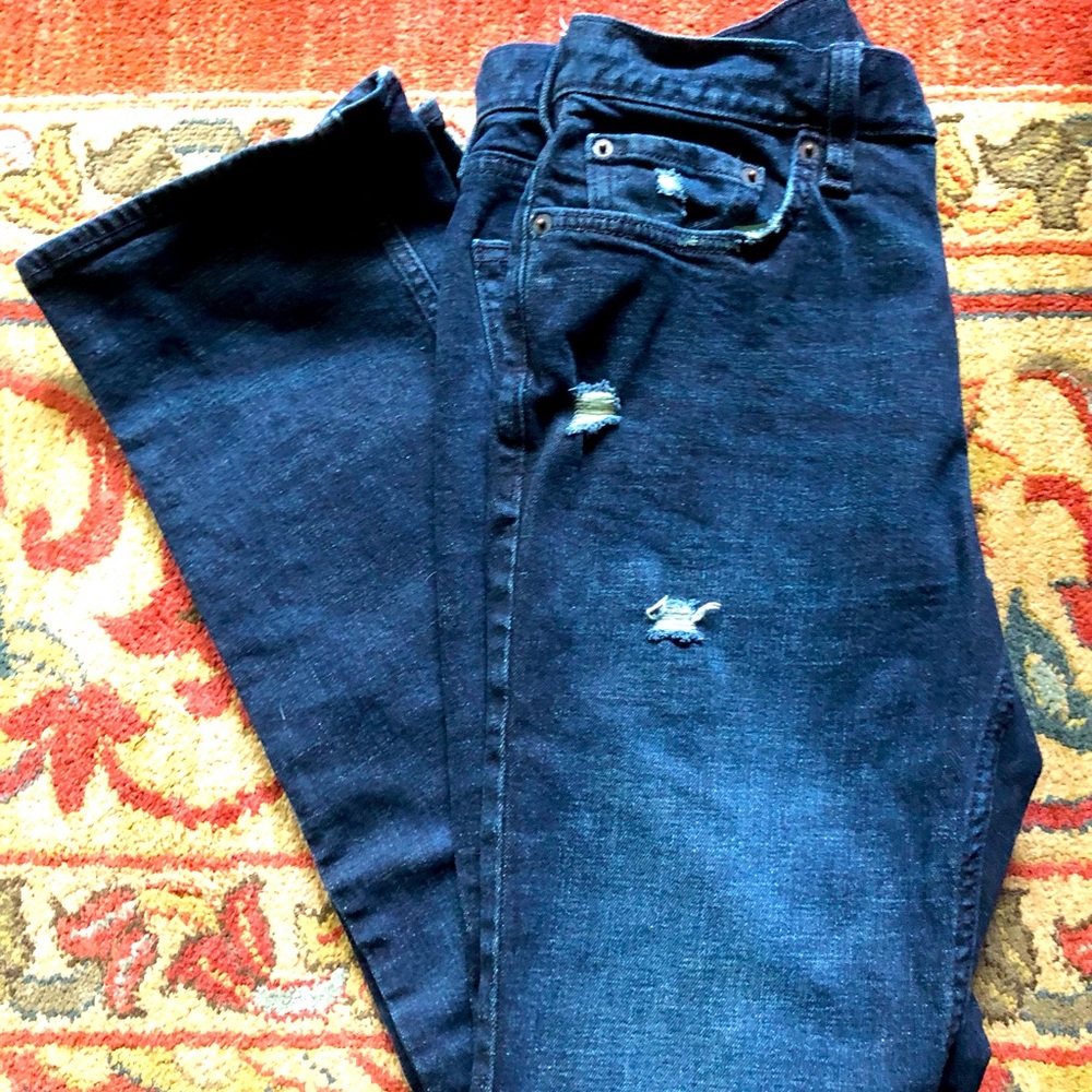 OLD NAVY MENS BOOT CUT DISTRESSED JEANS LIKE NEW